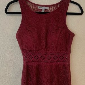 Lace maxi dress with waist cut out